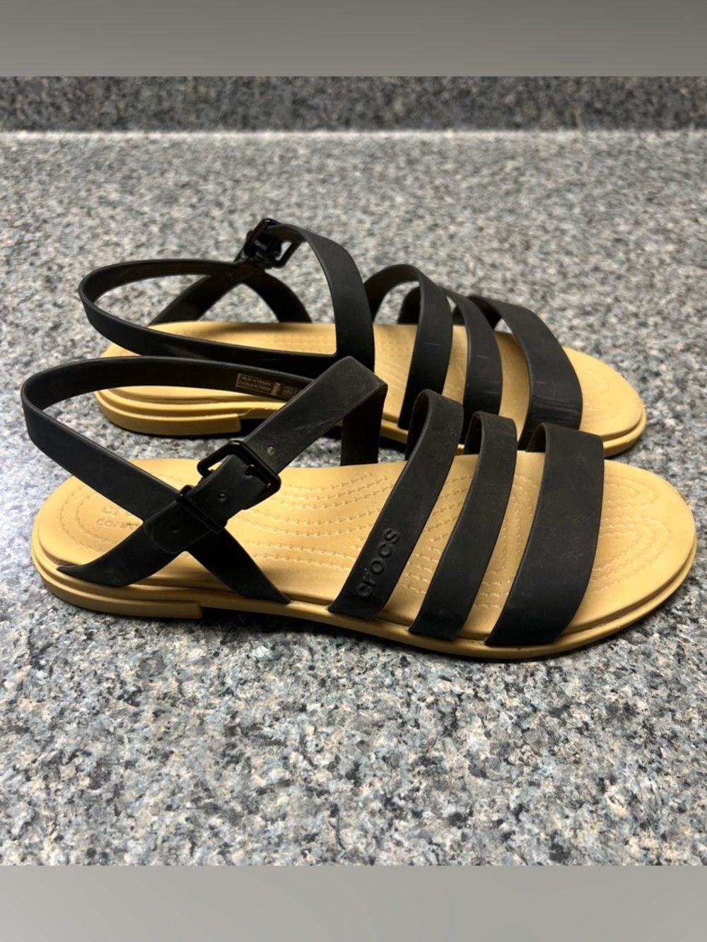 Crocs Tulum Strappy Sandals Black | Women’s Size 7